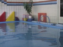 103-0369_img