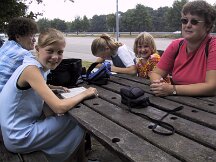 105-0596_img