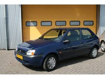 20-05-2011 Ellis koopt haar eerste auto, Ford Fiesta